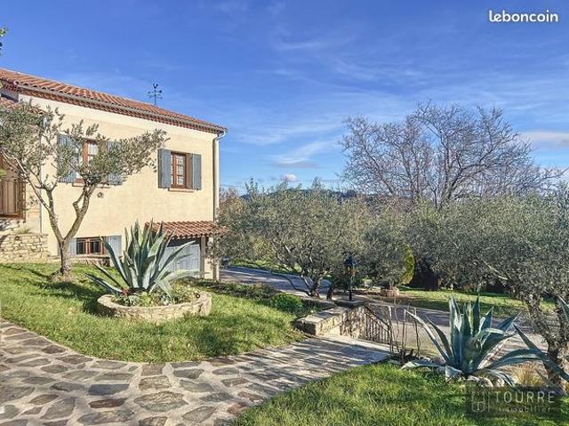 Maison vente à Aubenas, Guadeloupe