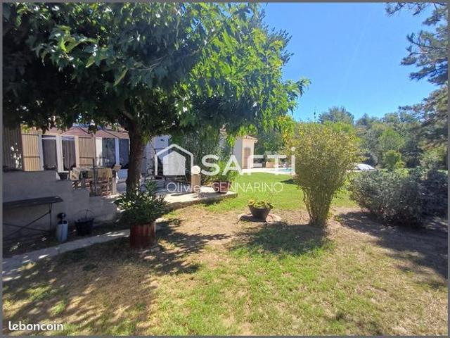 Maison vente à Carpentras, Crillon-le-brave