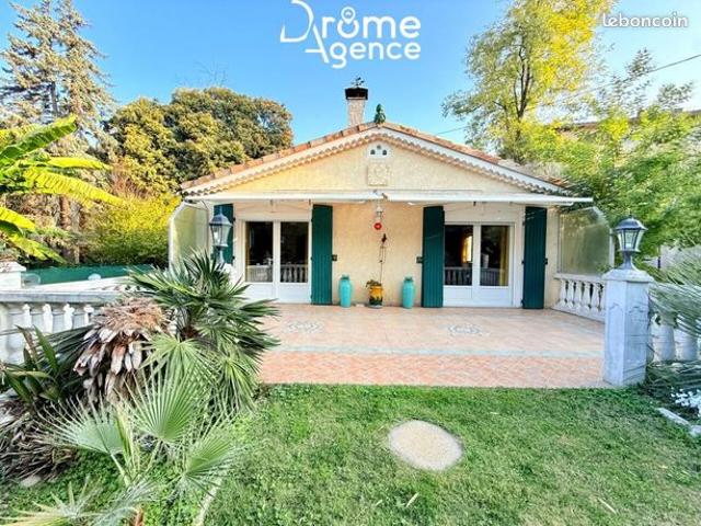 Maison vente à Bourg-lès-valence, Guadeloupe