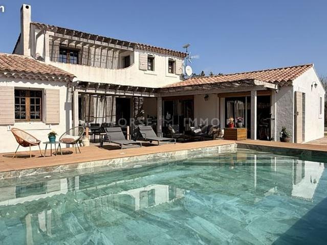 Maison vente à Arles, Saintes-maries-de-la-mer
