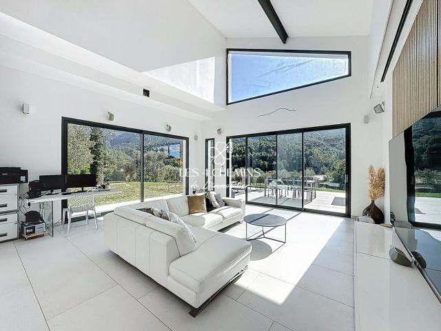 Villa vente à Aix-en-Provence, Vauvenargues