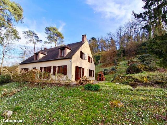 Maison vente à Fontainebleau, Poligny