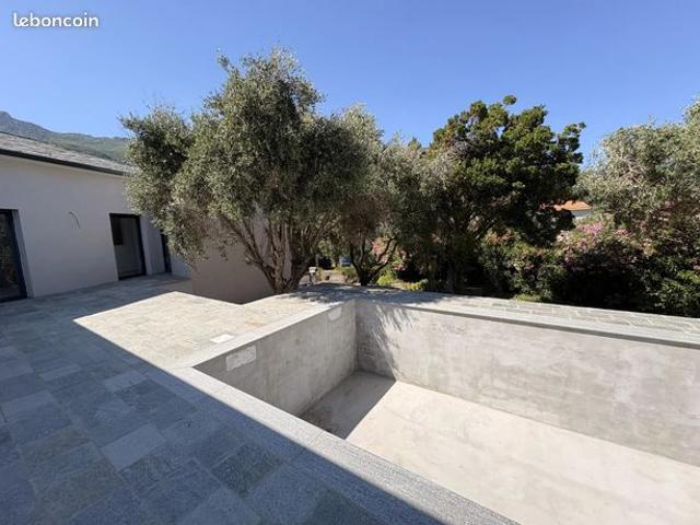 Maison vente à Bastia, Brando