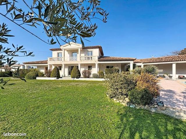 Maison vente à Aix-en-Provence, Saint-cannat