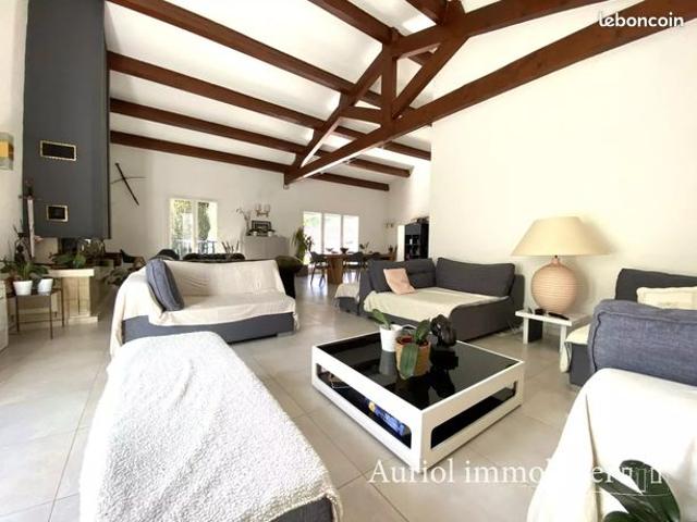 Maison vente à Marseille, Auriol