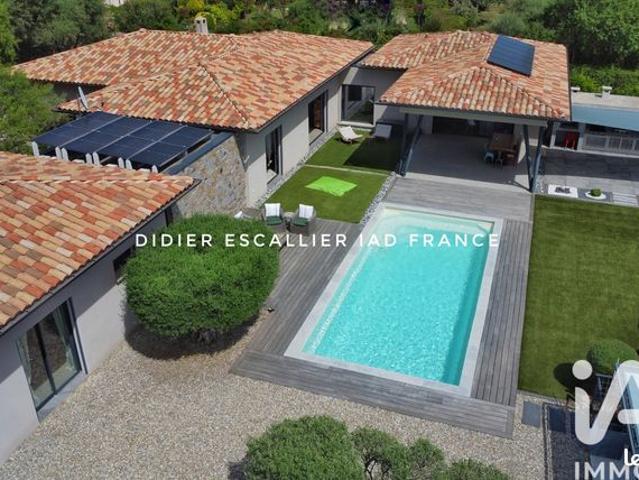 Maison vente à Arrondissement de Toulon, Solliès-toucas
