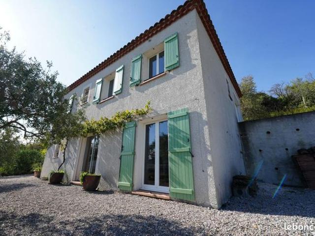 Maison vente à Narbonne, Cascastel-des-corbières