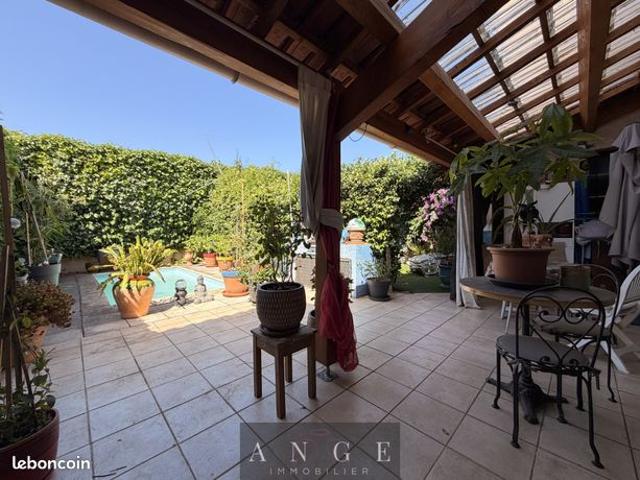 Maison vente à Arrondissement de Toulon, La Crau