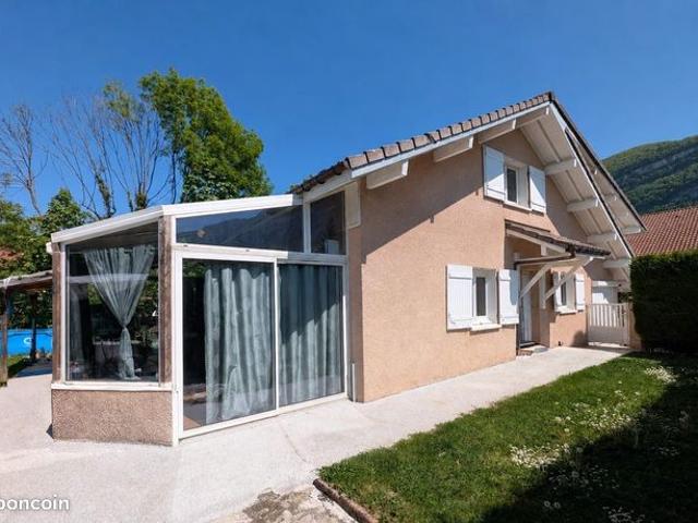 Maison vente à Saint-Julien-en-Genevois, Etrembières