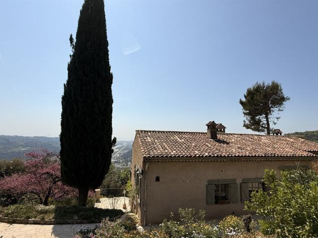 Maison vente à Grasse, Gattières