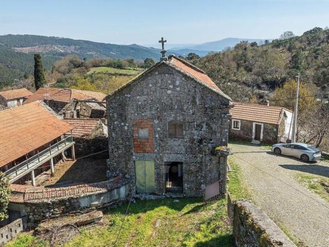 Casa venda em Covelo Do Gerez, Vila Real