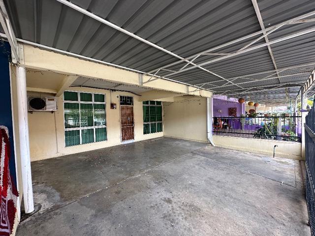 Terraced House for sale in Lajau