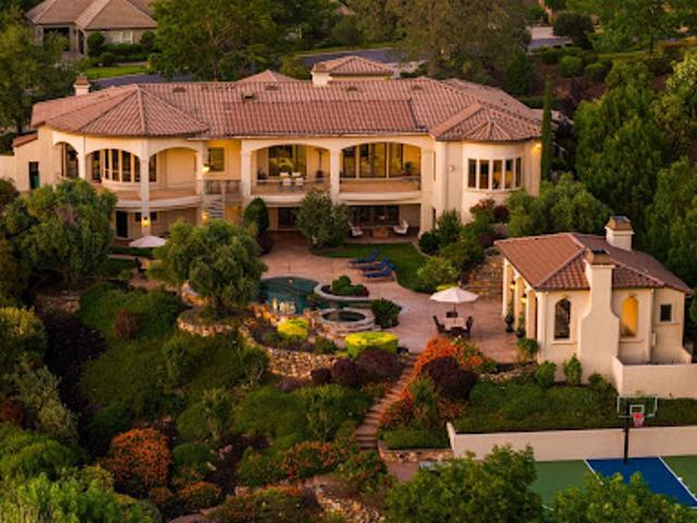 Detached House for sale in California