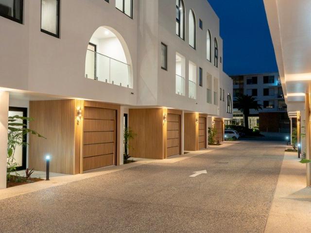 Villa for sale in Fernbrook, Queensland