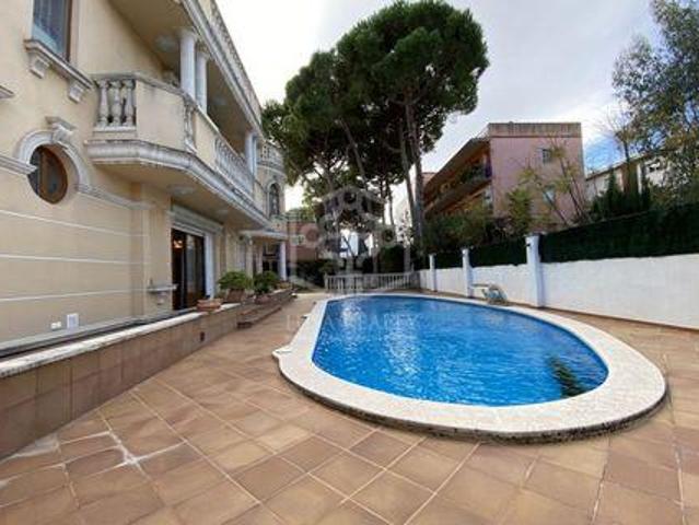 Chalet en alquiler en la Pineda, Castelldefels