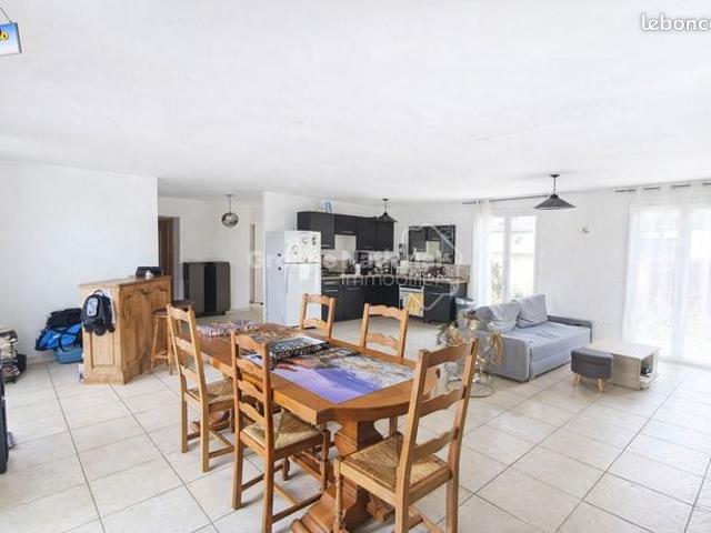 Maison vente à Arrondissement de Toulon, La Farlède