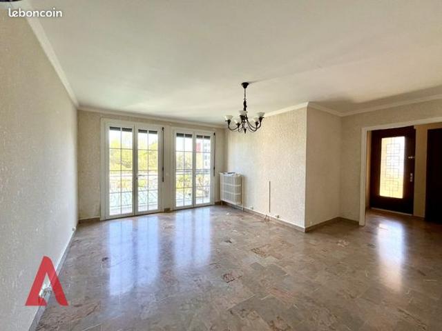 Maison vente à Montpellier, Mèze
