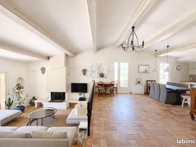 Maison vente à Arrondissement de Toulon, Le Beausset