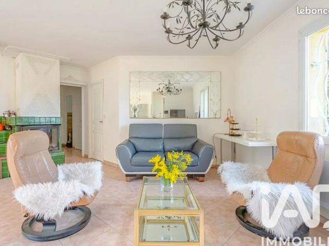 Maison vente à Marseille, Auriol