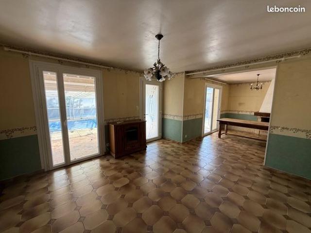Maison vente à Nîmes, Sauzet