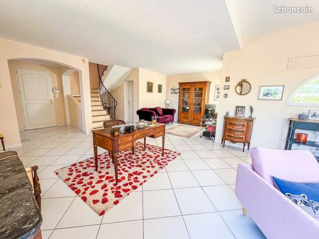 Maison vente à Grenoble, La Garde