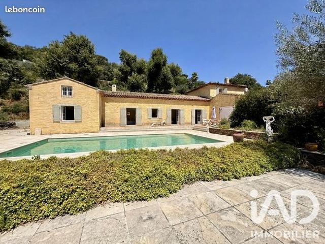 Maison vente à Arrondissement de Toulon, Collobrières