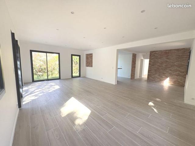 Maison vente à Arrondissement de Toulon, Toulon