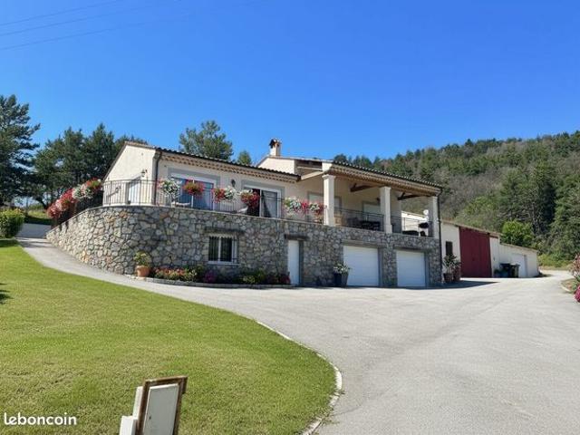 Maison vente à Castellane, Peyroules