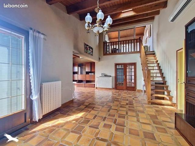 Maison vente à Aubusson, Charron