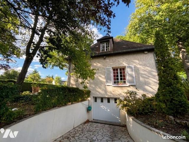 Maison vente à Versailles, La Celle-saint-cloud