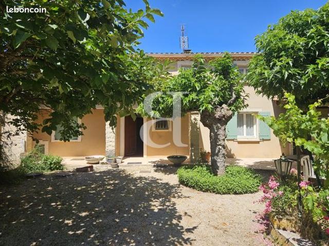 Maison vente à Carpentras, Sainte-cécile-les-vignes