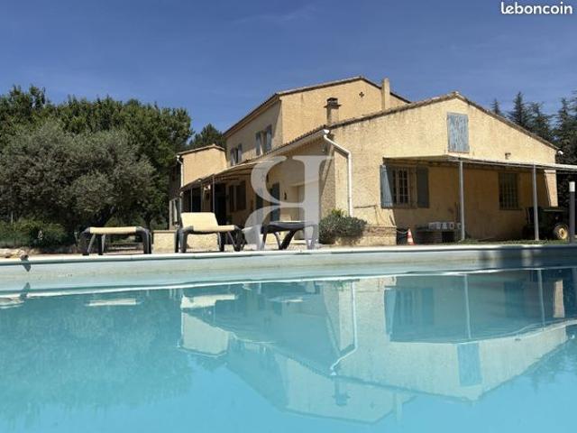 Maison vente à Carpentras, Bédoin