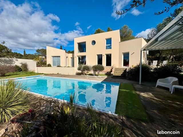 Maison vente à Nîmes, Gard
