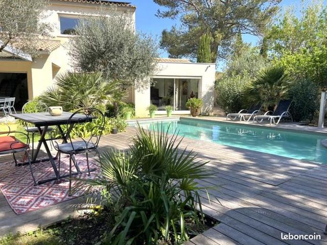Maison vente à Villeneuve-lès-Avignon, Gard
