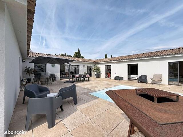 Maison vente à Arles, Mollégès