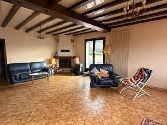 Maison vente à Thiers, Courpière