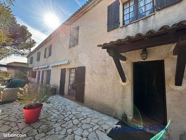Maison vente à Arrondissement de Toulon, La Crau