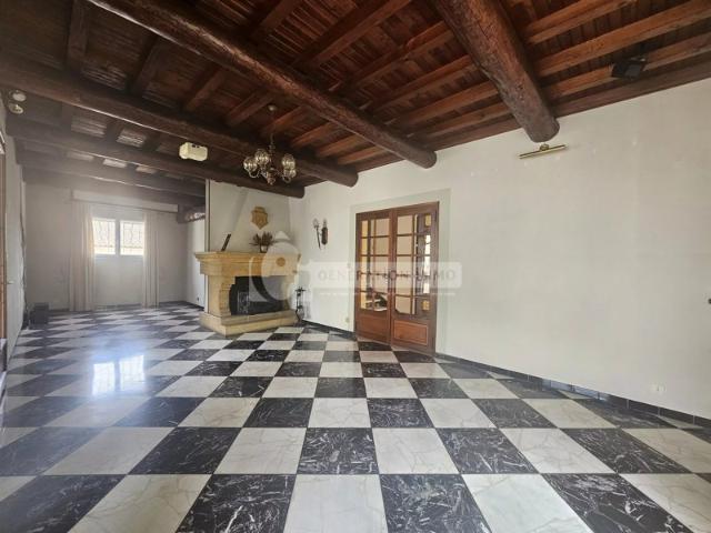 Maison vente à Arles