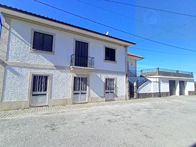 Casa venda em Mourilhe, Viseu