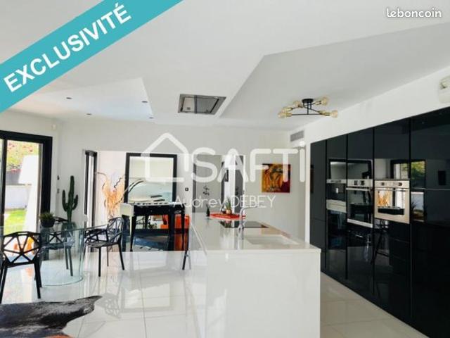 Maison vente à Arrondissement de Toulon, Bandol