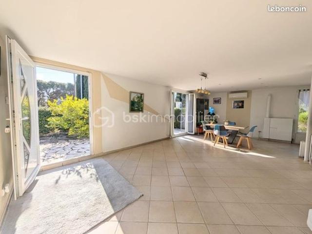 Maison vente à Aix-en-Provence, Lamanon