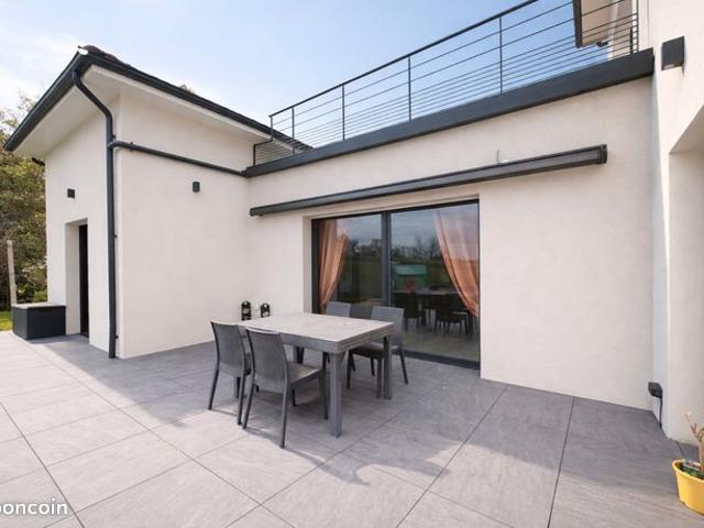 Maison vente à Roanne, Charlieu