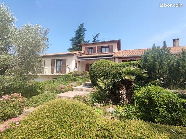 Maison vente à Granges-les-beaumont, Guadeloupe