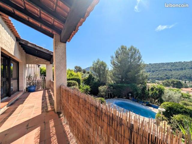 Maison vente à Marseille, Carnoux-en-provence