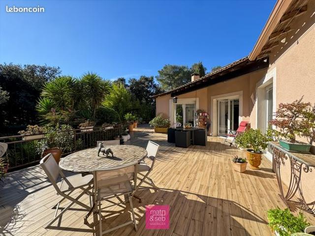 Maison vente à Nîmes, Langlade