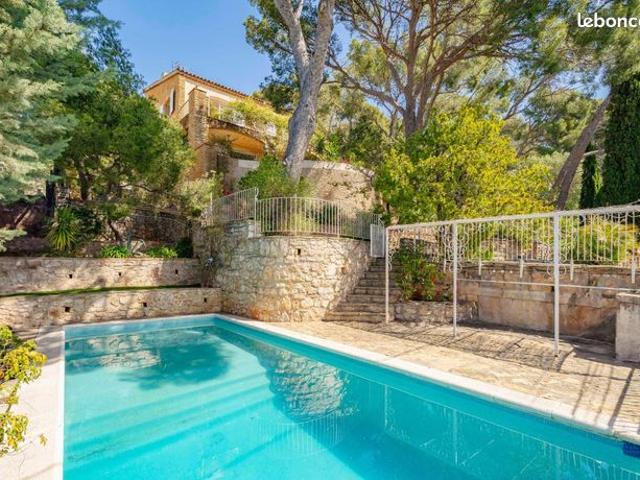Maison vente à Arrondissement de Toulon, Toulon