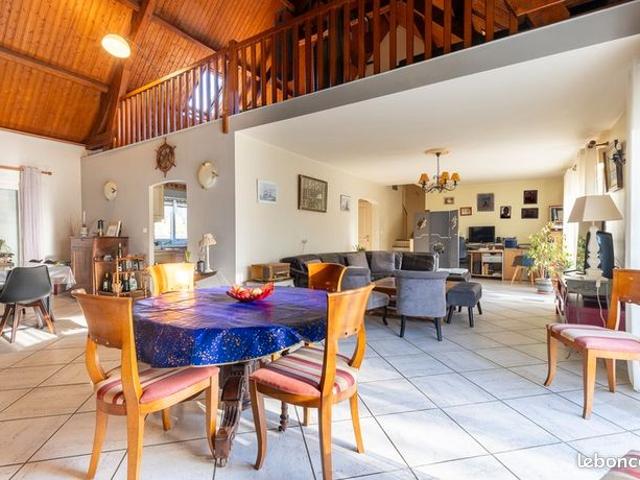 Maison vente à Fontainebleau, Île-de-France