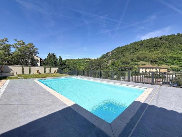 Maison vente à Saint-Étienne, Genilac