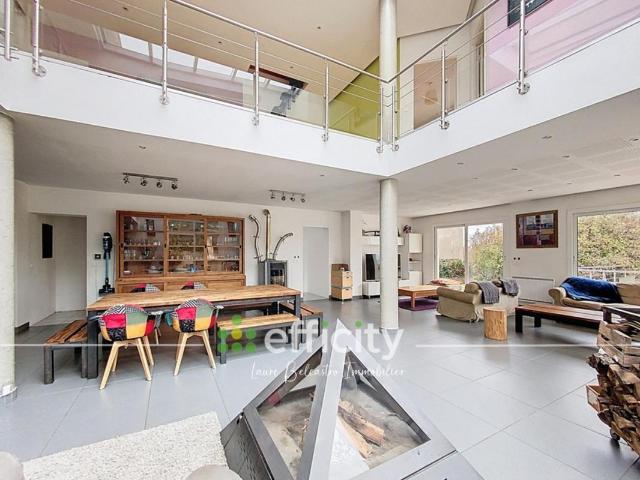 Villa vente à Les Vingt Quatre, Quincy-sous-Sénart