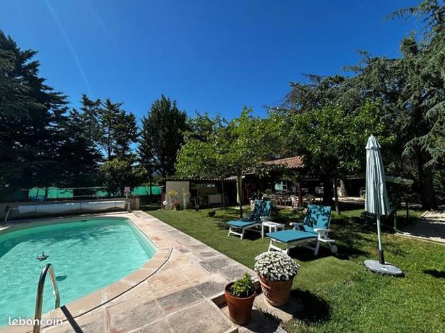 Maison vente à Apt, Saint-martin-de-la-brasque